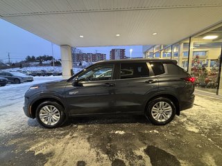 2025 Mitsubishi Outlander PHEV SE S-AWC in Saint-Georges, Quebec - 6 - w320h240px
