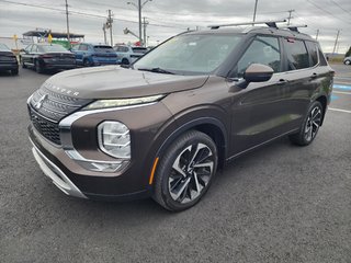 2022 Mitsubishi Outlander LE S-AWC in Saint-Georges, Quebec - 6 - w320h240px