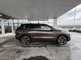 Mitsubishi Outlander LE S-AWC 2022 à Saint-Georges, Québec - 2 - w320h240px