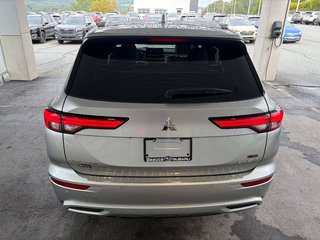 2023 Mitsubishi Outlander LE in Saint-Georges, Quebec - 4 - w320h240px
