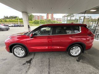 2024 Mitsubishi Outlander ES S-AWC in Saint-Georges, Quebec - 6 - w320h240px