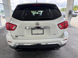 Nissan Pathfinder 4WD 4dr SV 2017 à Saint-Georges, Québec - 4 - w320h240px