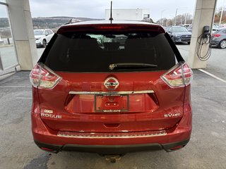 2016  Rogue AWD 4dr SV in Saint-Georges, Quebec - 4 - w320h240px