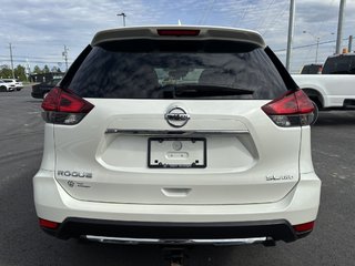 2017 Nissan Rogue AWD 4dr SL Platinum in Saint-Georges, Quebec - 5 - w320h240px