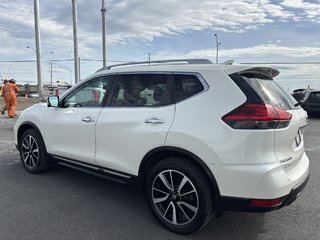 2017 Nissan Rogue AWD 4dr SL Platinum in Saint-Georges, Quebec - 4 - w320h240px