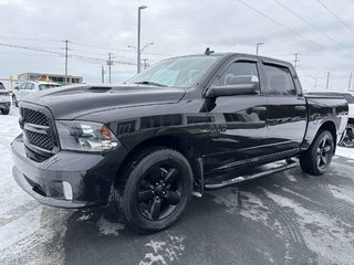 Ram 1500 Classic Express 4x4 Crew Cab 5'7  Box 2021 à Saint-Georges, Québec - 3 - w320h240px
