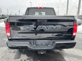 Ram 1500 Classic Express 4x4 Crew Cab 5'7  Box 2021 à Saint-Georges, Québec - 5 - w320h240px