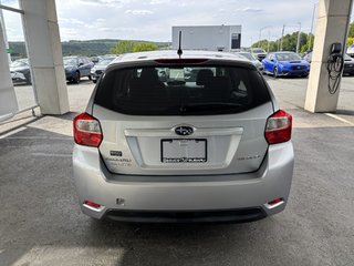 2012 Subaru Impreza 5dr HB Man 2.0i in Saint-Georges, Quebec - 4 - w320h240px