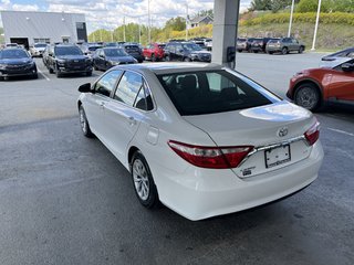 Toyota Camry 4dr Sdn I4 Auto LE 2016 à Saint-Georges, Québec - 6 - w320h240px