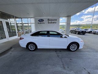 Toyota Camry 4dr Sdn I4 Auto LE 2016 à Saint-Georges, Québec - 3 - w320h240px