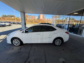 2017 Toyota Corolla LE in Saint-Georges, Quebec - 6 - w320h240px