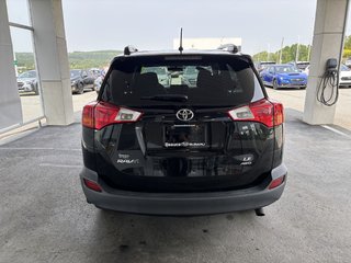 2015 Toyota RAV4 AWD 4dr LE in Saint-Georges, Quebec - 4 - w320h240px