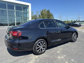 2016 Volkswagen Jetta Sedan 4dr Auto 1.8T Sport PZEV in Saint-Georges, Quebec - 6 - w320h240px