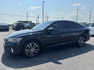 Volkswagen Jetta Comfortline Auto 2023 à Saint-Georges, Québec - 4 - w320h240px