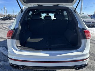 2022 Volkswagen Tiguan Comfortline R-Line Black Edition 4MOTION in Saint-Georges, Quebec - 6 - w320h240px