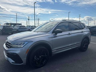 Volkswagen Tiguan Comfortline R-Line Black Edition 2023 à Saint-Georges, Québec - 4 - w320h240px