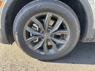 Volkswagen Tiguan Comfortline 4MOTION/Toit panoramique 2024 à Saint-Georges, Québec - 5 - w320h240px