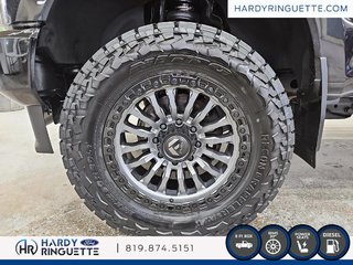 Ford Super Duty F-250 SRW XLT cabine 6 places 4RM caisse de 8 pi 2022
