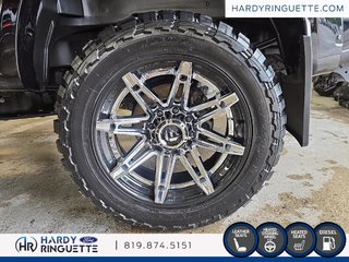 Ford Super Duty F-250 SRW Platinum cabine 5 places 4RM caisse de 6,75 pi 2024