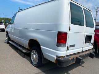 Ford Econoline Cargo Van CARGO VAN 138WB 2010 à Matane, Québec - 3 - w320h240px