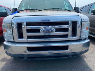Ford Econoline Cargo Van CARGO VAN 138WB 2010 à Matane, Québec - 2 - w320h240px