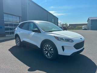 2021 Ford Escape SE   AWD ENSEMBLE DECOR SPORT in Matane, Quebec - 2 - w320h240px