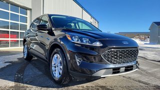 Ford Escape SE AWD 2021 à Matane, Québec - 4 - w320h240px