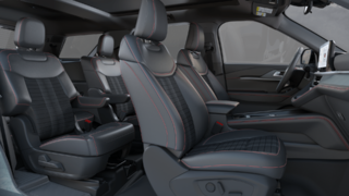 Ford Explorer ST-Line 2025 à Matane, Québec - 6 - w320h240px