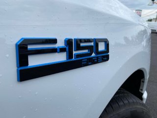 Ford F-150 Lightning Flash 2024 à Matane, Québec - 4 - w320h240px
