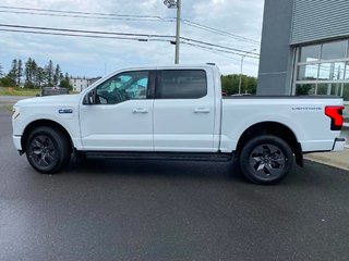 Ford F-150 Lightning Flash 2024 à Matane, Québec - 5 - w320h240px