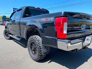Ford Super Duty F-250 SRW XLT  BOITE de 6 pieds 2017 à Matane, Québec - 6 - w320h240px