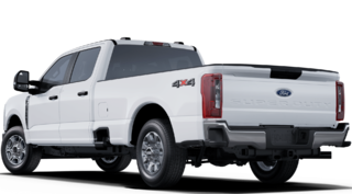 Ford Super Duty F-350 SRW XLT 2025 à Matane, Québec - 2 - w320h240px