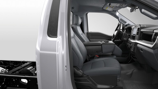 2026 Ford Super Duty F-550 DRW XL in Matane, Quebec - 6 - w320h240px