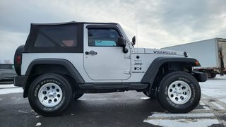 Jeep Wrangler X  4X4  MANUEL  2 portes 2009 à Matane, Québec - 5 - w320h240px