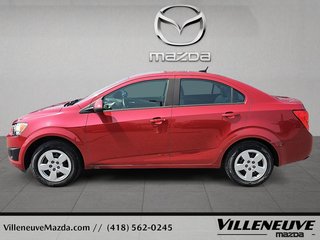 Chevrolet Sonic LS 2014
