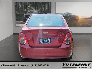 Chevrolet Sonic LS 2014