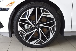 2025 Hyundai IONIQ 6 ULTIMATE+AWD+CUIR+TOIT+LED in Laval, Quebec - 3 - w320h240px