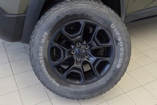 Jeep Cherokee TRAILHAWK+V6+CUIR+4X4+WOW 2021 à Laval, Québec - 3 - w320h240px