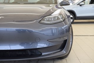 Tesla Model 3 SR+CUIR+TOIT PANO+LED+NAV 2023 à Laval, Québec - 3 - w320h240px