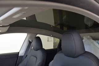 2023 Tesla Model Y CUIR+TOIT PANO+FRONT PPF in Laval, Quebec - 5 - w320h240px