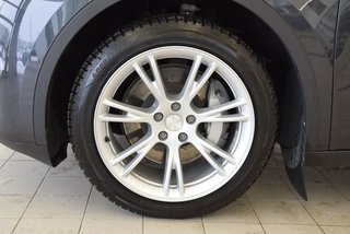 2024 Tesla Model Y CUIR+TOIT PANO+LED+CAMERA in Laval, Quebec - 5 - w320h240px