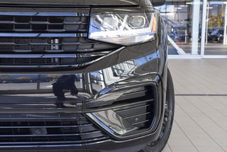 2023 Volkswagen Atlas Cross Sport HIGHLINE+BLACK PACKAGE+V6 in Laval, Quebec - 3 - w320h240px