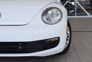 Beetle CONVERTIBLE+CUIR+BAS KILO 2016 à Laval, Québec - 3 - w320h240px