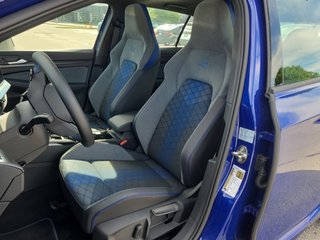 Volkswagen Golf R Black Edition+AKRAPOVIC+AWD 2026 à Laval, Québec - 2 - w320h240px