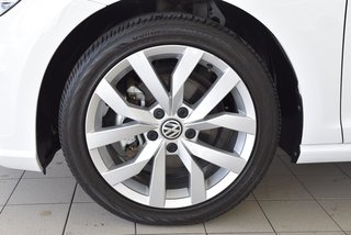 2021 Volkswagen Golf HIGHLINE+TOIT PANO+CUIR+ in Laval, Quebec - 5 - w320h240px