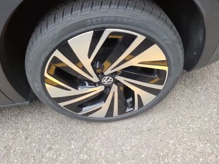 2024 Volkswagen ID.4 Pro S+THERMOPOMPE+AWD+NAVRIK in Laval, Quebec - 3 - w320h240px