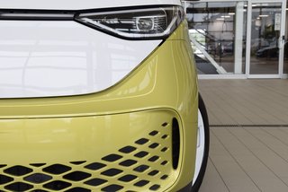 Volkswagen ID. Buzz 1ST EDITION+TOIT PANO+CAPITAINE+AWD 2025 à Laval, Québec - 3 - w320h240px