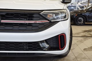 Volkswagen Jetta GLI AUTOBAHN+CUIR+TOIT+LED+ 2023 à Laval, Québec - 3 - w320h240px