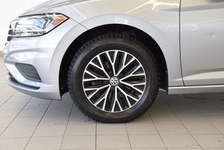 2020  Jetta HIGHLINE+TOIT PANO+CUIR+MAG in Laval, Quebec - 3 - w320h240px