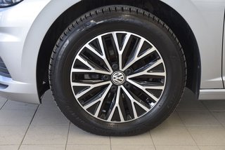 Volkswagen Jetta HIGHLINE+TOIT PANO+CUIR+ 2021 à Laval, Québec - 5 - w320h240px